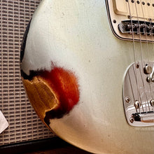 Load image into Gallery viewer, Fender Shop ‘62 Jazzmaster Relic 2012