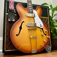 Load image into Gallery viewer, Epiphone Casino - USA Collection - Royal Tan