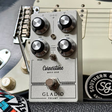 Load image into Gallery viewer, Cornerstone Music Gear Gladio SC - White