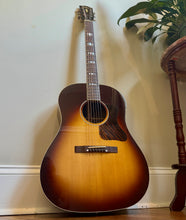 Load image into Gallery viewer, Gibson Advanced Jumbo Brazilian Rosewood - 1991