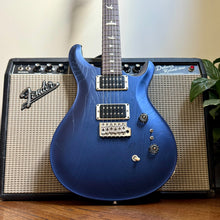 Load image into Gallery viewer, PRS CE 24 Swamp Ash w/ Upgrade PRS Paisley Case