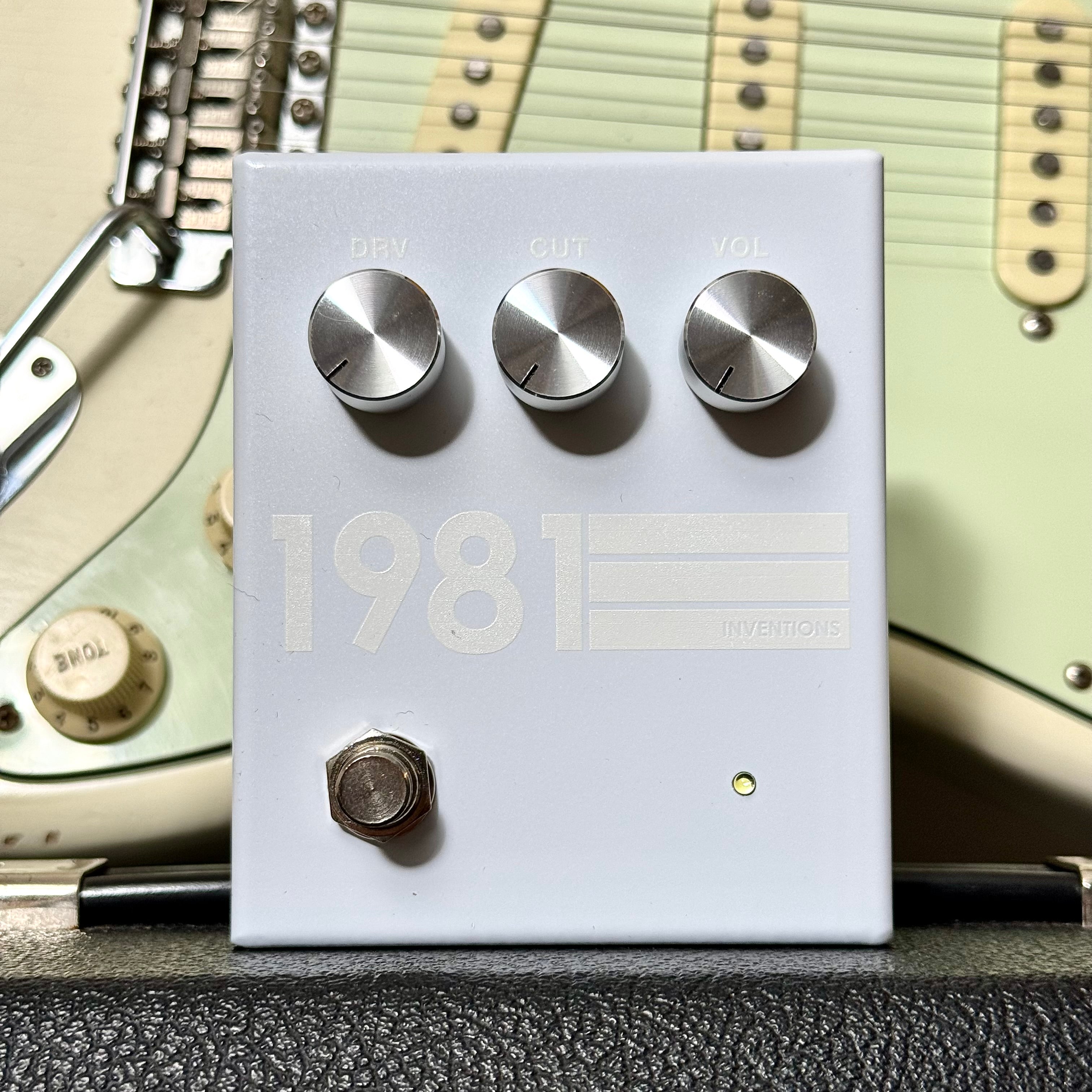 1981 Inventions DRV Whiteout – Southern Guitars