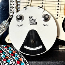 Load image into Gallery viewer, Pedal Pawn Fuzz - LTD Edition