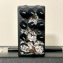 Load image into Gallery viewer, Abominable Chaotic Evil Ned - Pedalboard Friendly