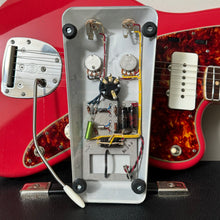 Load image into Gallery viewer, Isle of Tone Haze 67 Fuzz - Premium Big Box