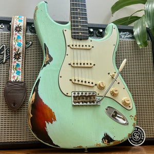 Fender Custom Shop 2018 NAMM Ltd. Ed. 1962 Stratocaster Heavy Relic Surf Green Over 3TSB