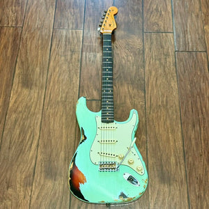 Fender Custom Shop 2018 NAMM Ltd. Ed. 1962 Stratocaster Heavy Relic Surf Green Over 3TSB