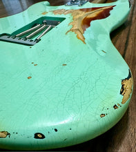 Load image into Gallery viewer, Fender Custom Shop 2018 NAMM Ltd. Ed. 1962 Stratocaster Heavy Relic Surf Green Over 3TSB