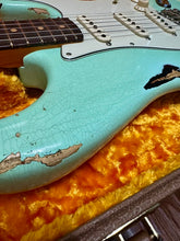 Load image into Gallery viewer, Fender Custom Shop 2018 NAMM Ltd. Ed. 1962 Stratocaster Heavy Relic Surf Green Over 3TSB